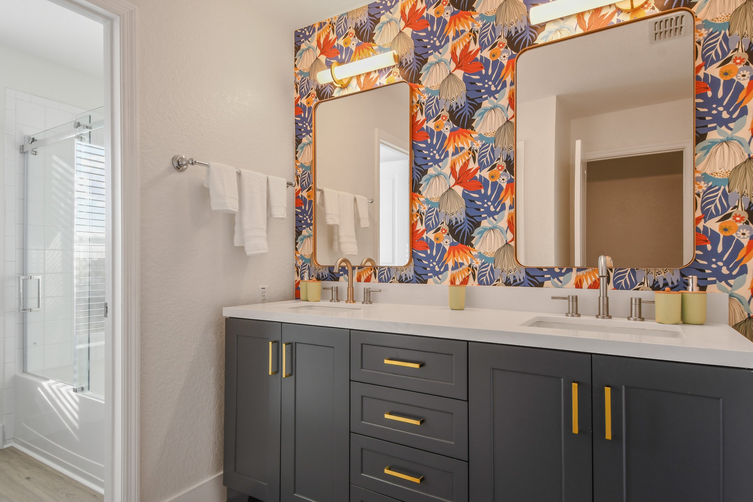 Double bedroom en suite bathroom