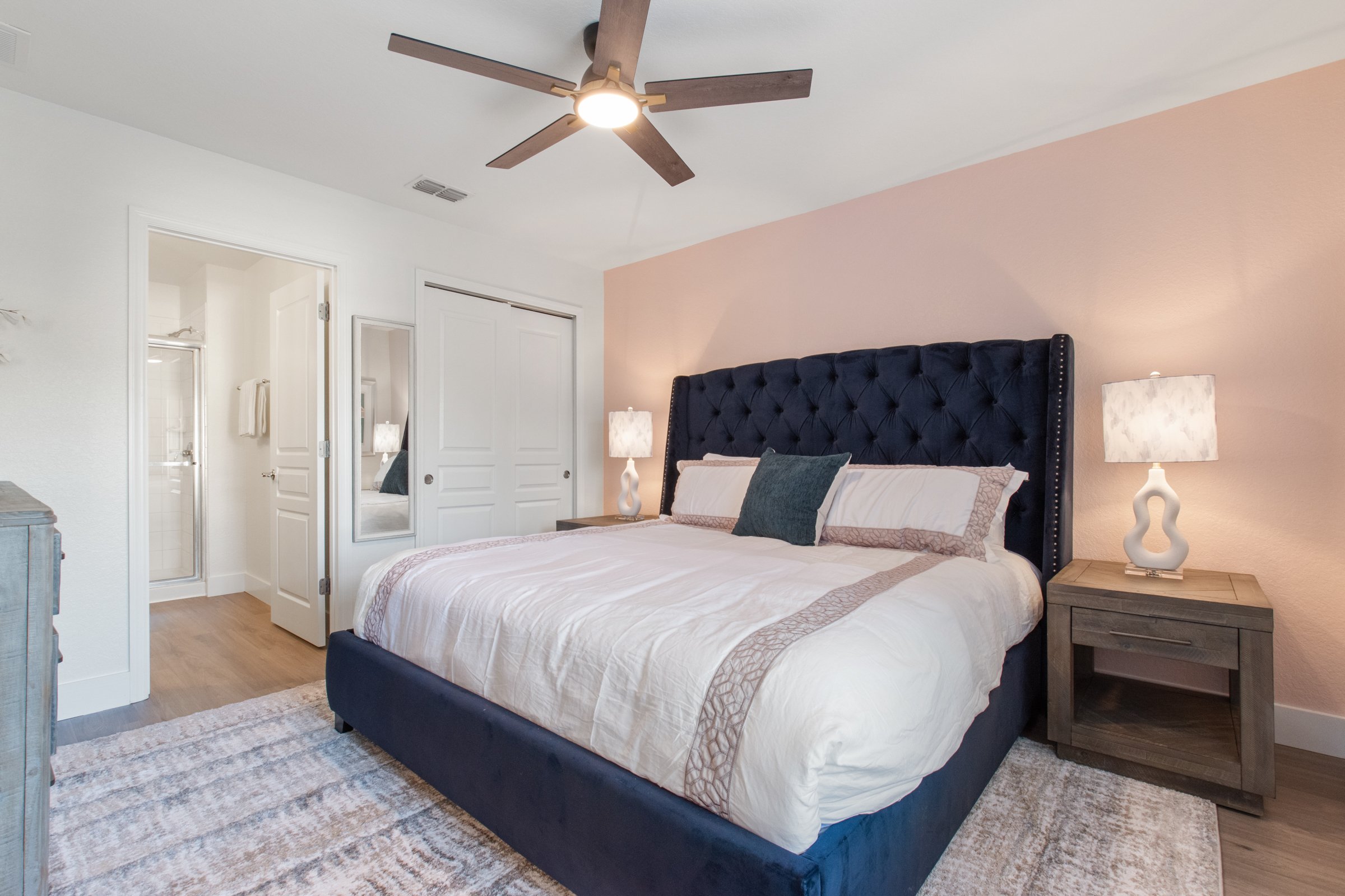 Second master bedroom with king-sized bed
