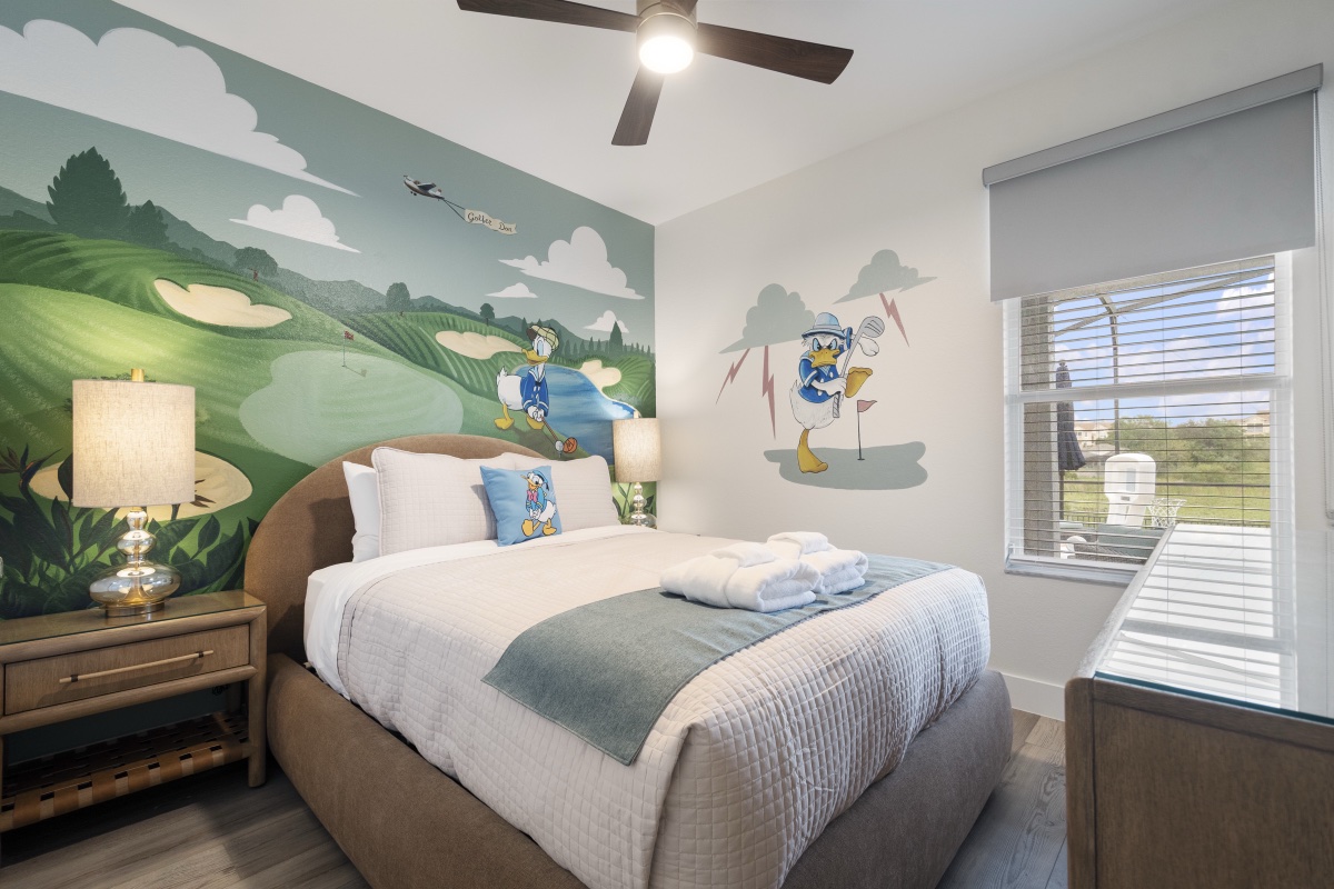 Donald Duck themed queen bedroom with golf course mural at Time-Out Corner, Lakeside