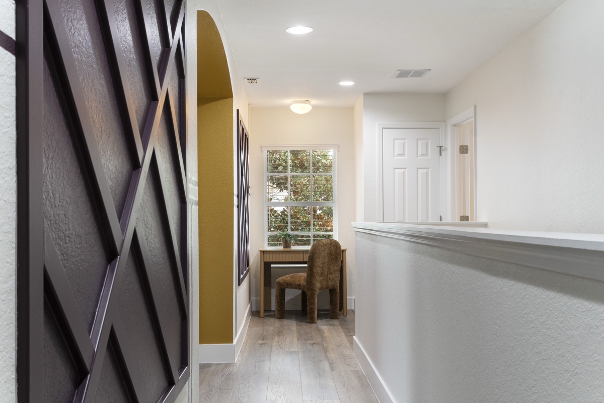 Upstairs loft nook with desk near the Double Bedroom at Time-Out Corner, Lakeside