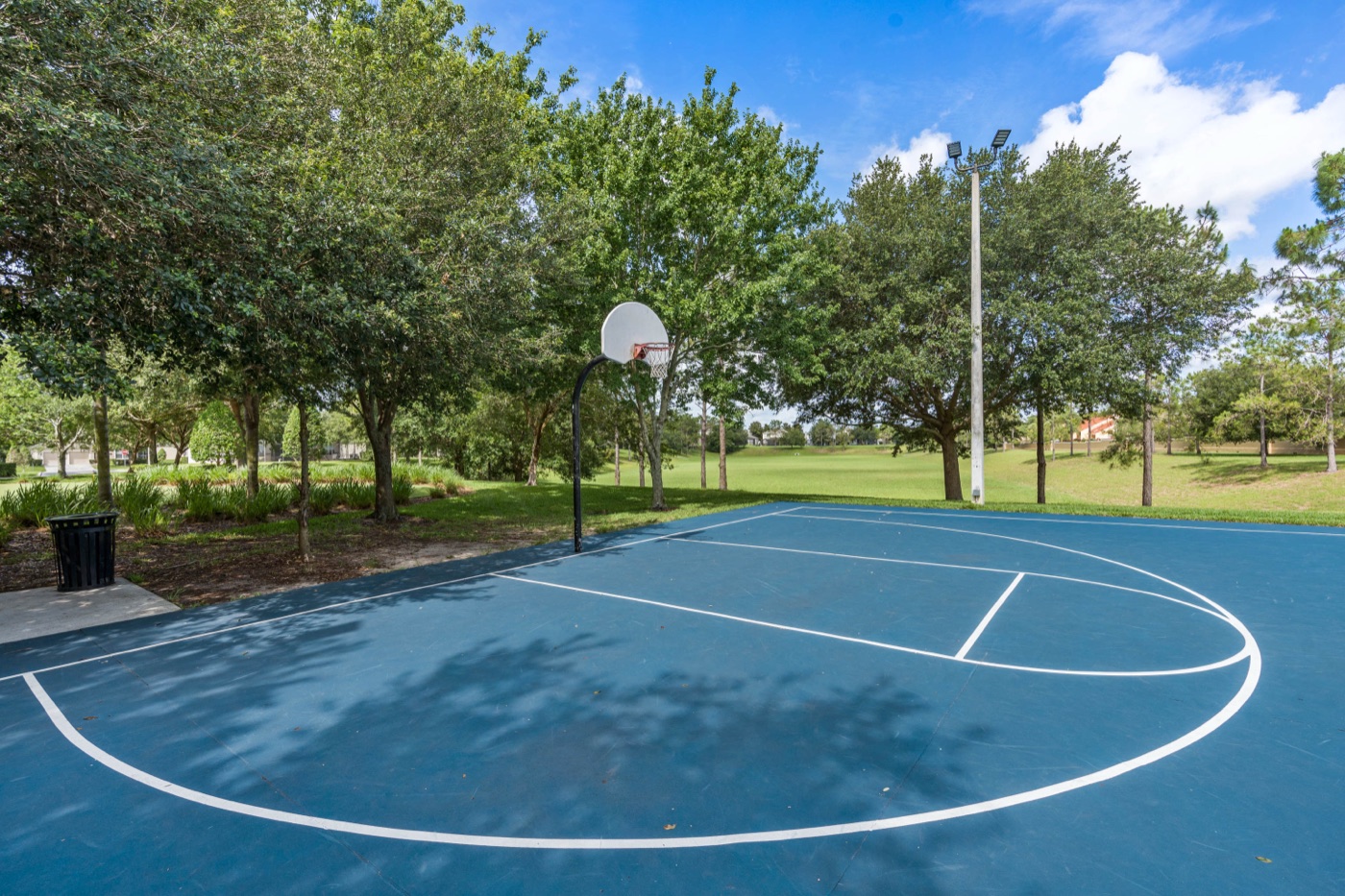 Outdoor basketball court at Windsor Hills Resort